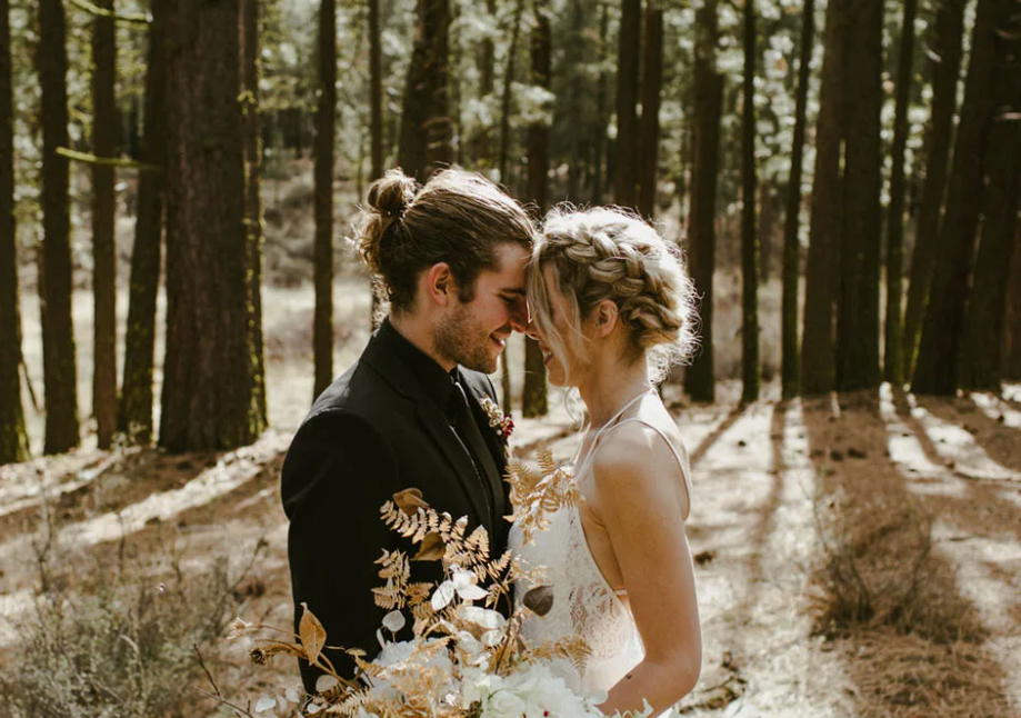 Уникальное предложение для молодоженов: Шатер в подарок на второй день!